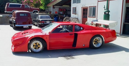 BMW M1 Red & White